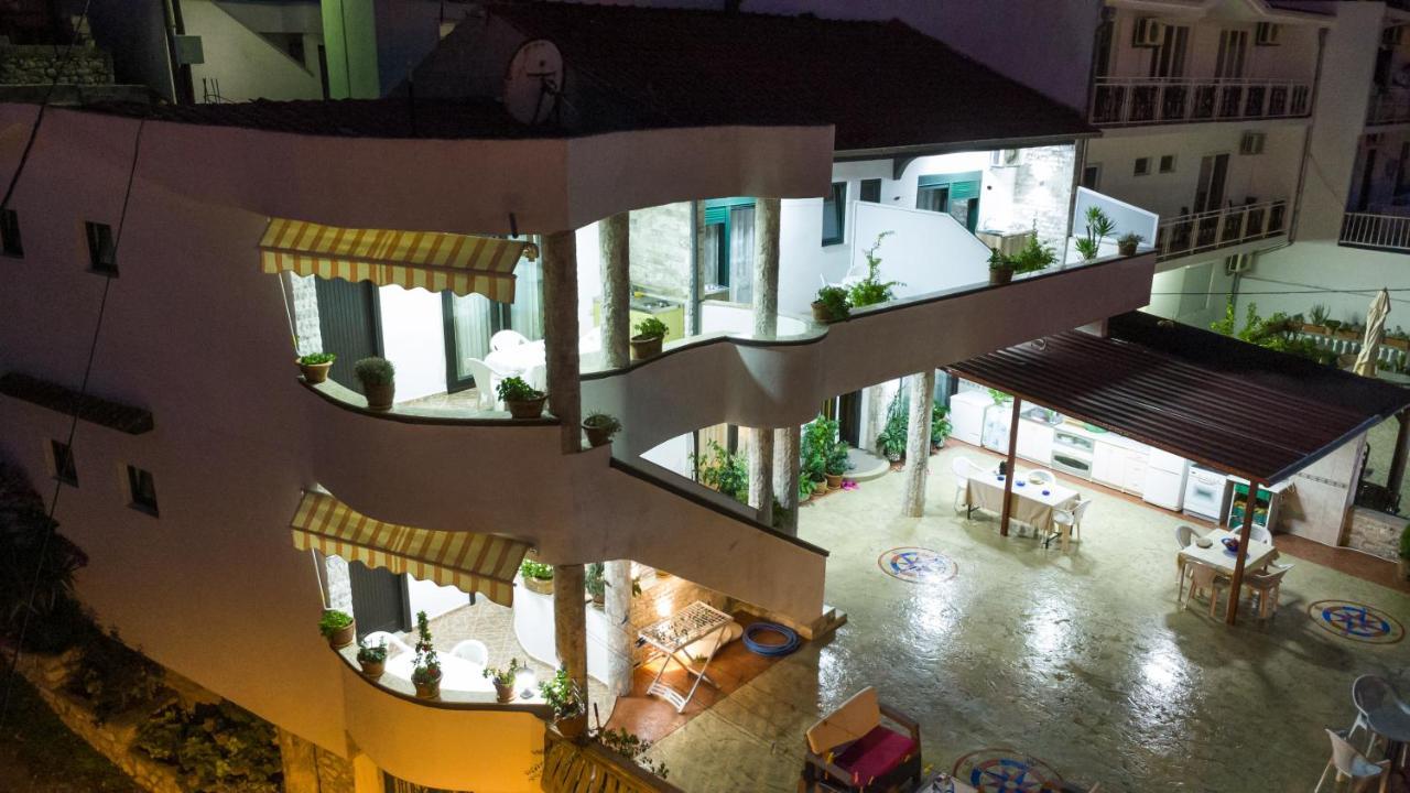 Apartments Ishmi In Center Of Ulcinj Bagian luar foto