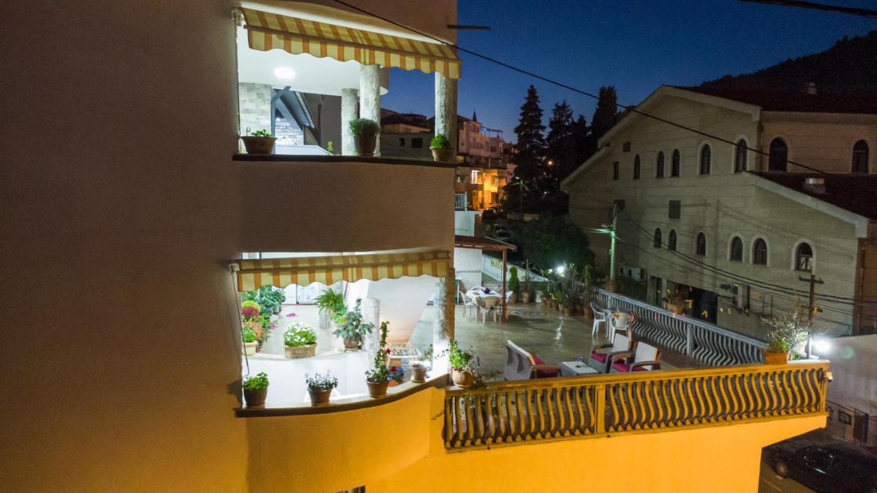 Apartments Ishmi In Center Of Ulcinj Bagian luar foto