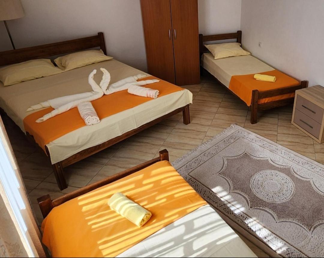 Apartments Ishmi In Center Of Ulcinj Ruang foto